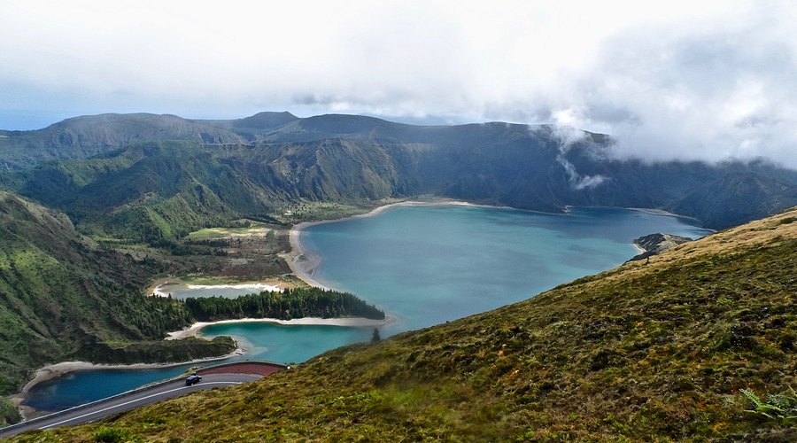Pico da Barrosa Viewpoint